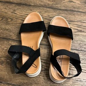 Black Zodiac platform sandals